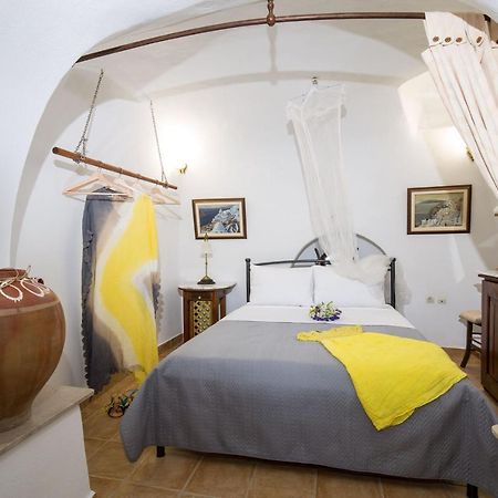 Mylopetres Traditional Houses Finikia Oia  Esterno foto
