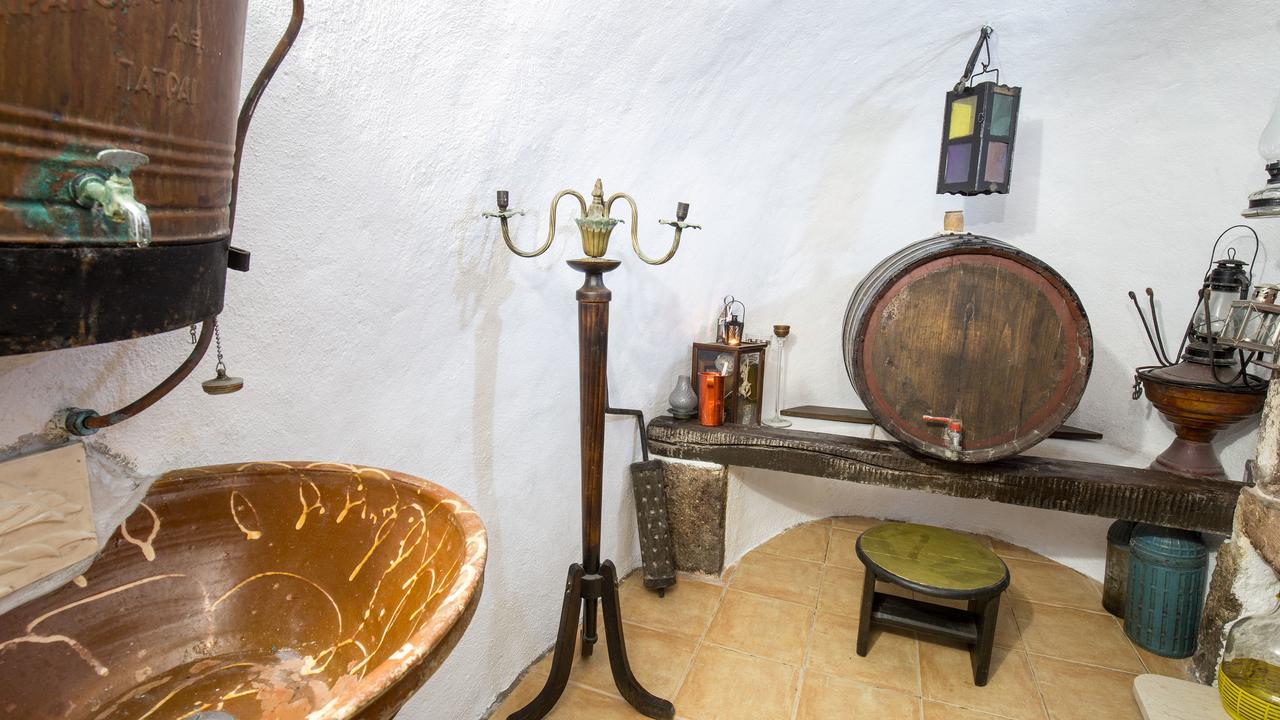 Mylopetres Traditional Houses Finikia Oia  Esterno foto