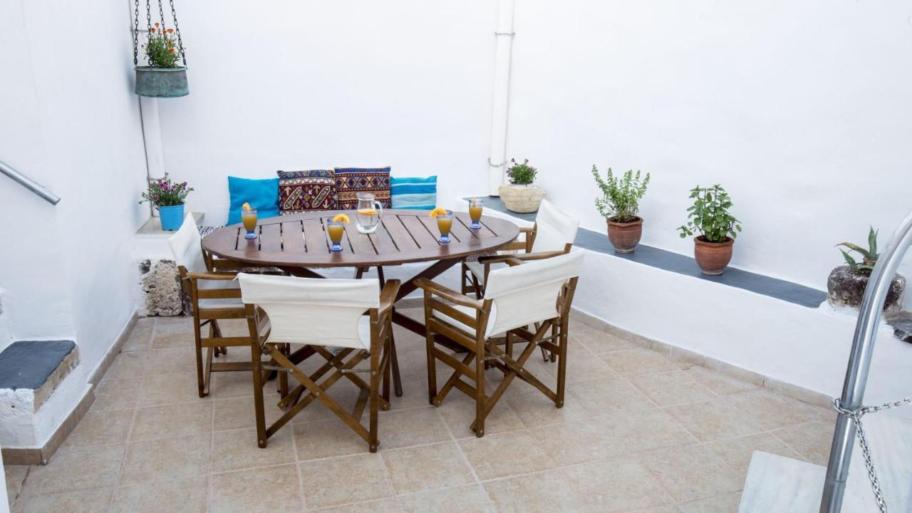 Mylopetres Traditional Houses Finikia Oia  Esterno foto