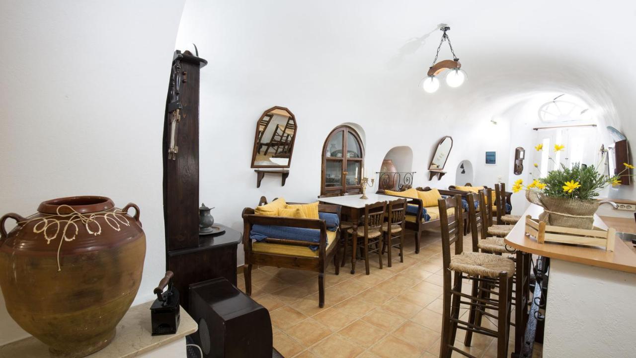 Mylopetres Traditional Houses Finikia Oia  Esterno foto