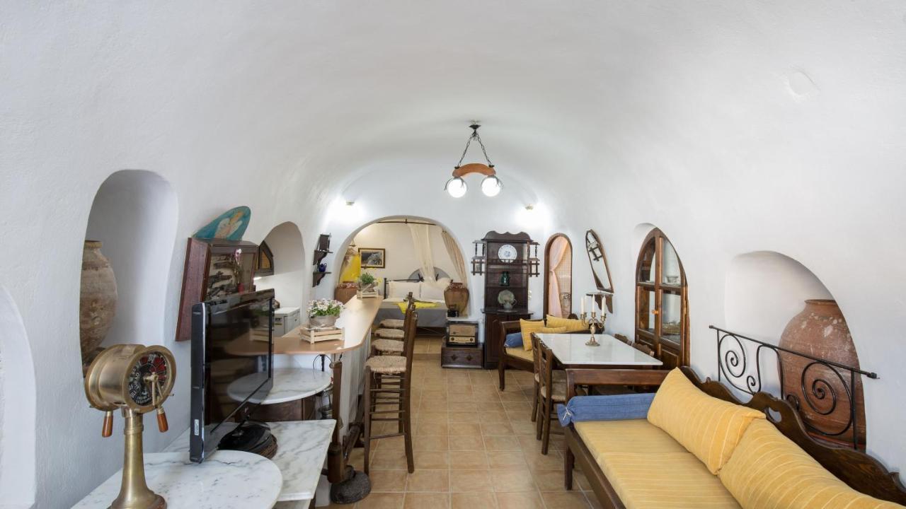 Mylopetres Traditional Houses Finikia Oia  Esterno foto